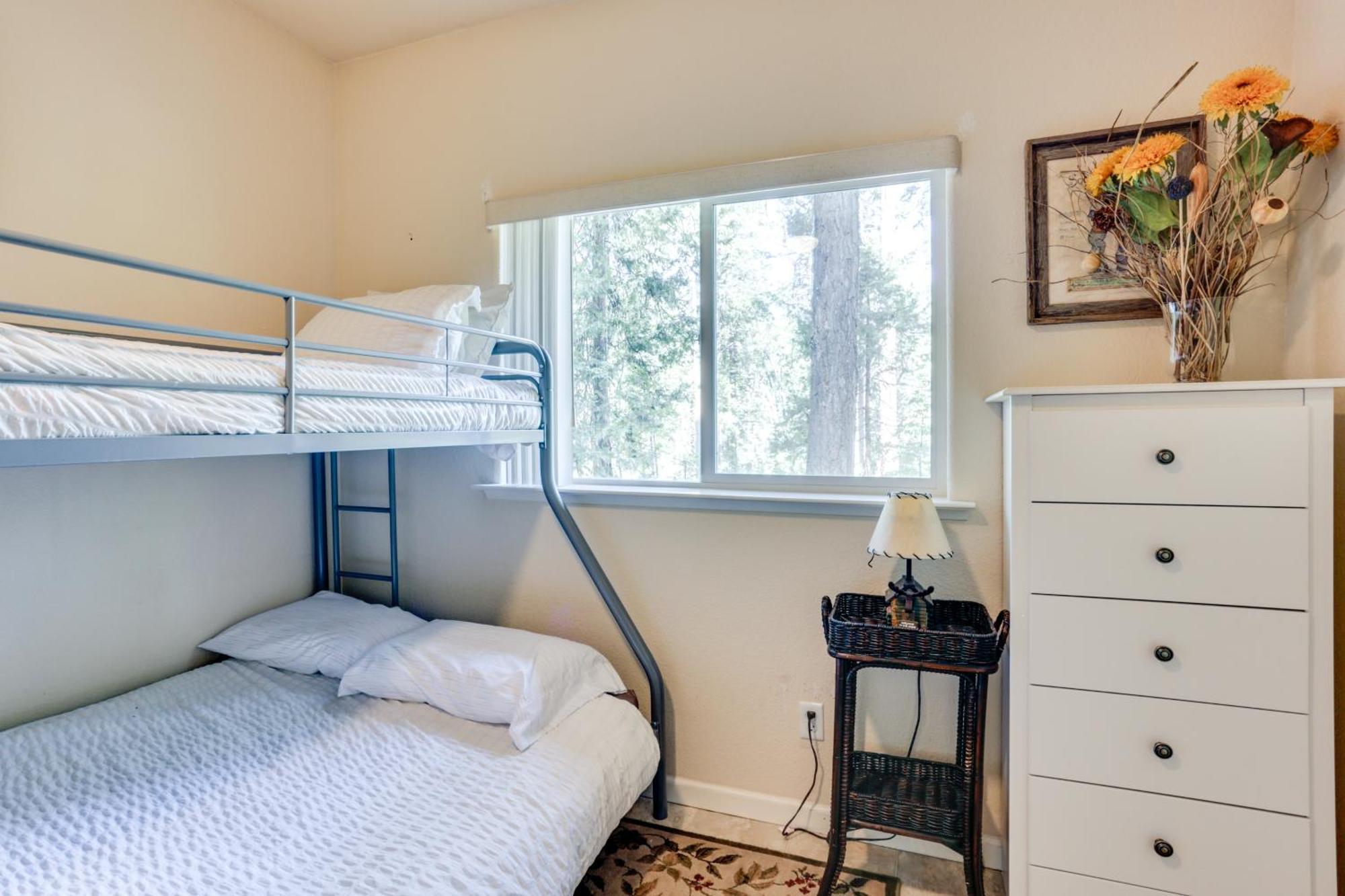 ミッドパインズ Peaceful And Private Mariposa Cabin On 2 Acres!ヴィラ エクステリア 写真